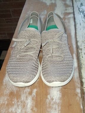 Sparkly Gray YOU By Skechers Women Size 10